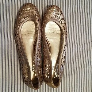 Super cute Stuart Wetzman flats